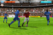 大絶賛のシリーズ最新作！ iPhone『リアルサッカー2010』で頂点を目指せ！  画像