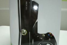 【E3 2010】これが新型Xbox360、スリムで静かに 画像