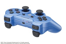 新色PS3コントローラ「キャンディー・ブルー」＆充電スタンドが4月21日発売 画像