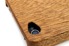 iPhone4Sに暖かみのある手触りを与える「ウッドカバー」 ― 美麗な和柄が描かれた4種類 画像