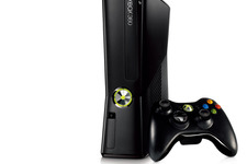 リキッドブラックカラーの「Xbox360 250GB」が登場、年内順次発売へ 画像