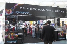 【E3 2012】Tシャツからボードまで充実のE3グッズが揃う「E3 Merchandise Store」  画像
