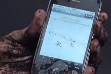 泥汚れの手でもiPhoneの操作が可能！実売2千円未満のiPhone保護シート 画像