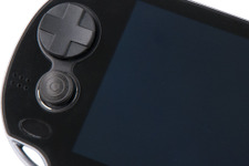 PS Vita保護カバー「TPUジャケット」＆操作性向上「アナログカバーキット」9月1日発売 画像