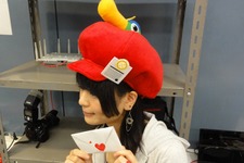 【TGS 2012】辻本Pオススメ「郵便屋さんの帽子」は限定1000個！イーカプコン出張所をチェック 画像
