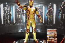 【東京おもちゃショー2013】アイアンマンのコスチューム、価格は180万円