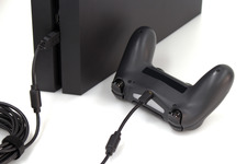 アンサー、PS4関連アクセサリーを本体と同時発売 ― コントローラ用充電スタンドやケーブル、縦置きスタンドなど 画像