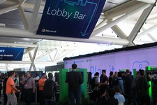 【GDC 2014】無料ドリンク提供中、Xbox Oneタイトルも遊べる「Microsoft Lobby Bar」で一休み? 画像