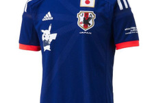 「ピカチュウ」がデザインされた公式「サッカー日本代表レプリカユニフォーム」発売開始 画像
