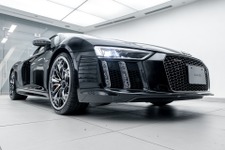 『FF15』とコラボした「The Audi R8 Star of Lucis」が「東京オートサロン2019」にて特別展示！オークション販売も実施 画像