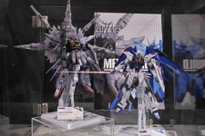 『ガンダムSEED』フリーダム、プロヴィデンスが「METAL BUILD」で商品化！神々しさまで覚える展示画像も必見【UPDATE】 画像