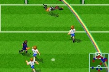 ジーモード、リプレイ保存もできるサッカーゲーム『レインボーストライカー2010』をiモード向けに配信 画像