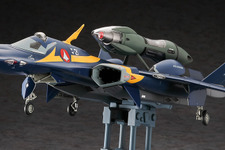 「マクロスプラス」もうひとつの主役「YF-21」がフォールドブースター&ファストパック付きでプラモデルになって登場 画像