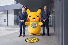 『ポケモン』の原点「ゲームボーイ」から飛び出すピカチュウ…！「ニンテンドーミュージアム」施設内に設置される「ポケふた」がお披露目 画像