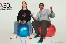 「PlayStation」30周年コラボコレクションが、GUから発売！90年代をテーマに、象徴的なロゴやモチーフをデザイン 画像