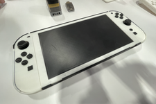 リークをもとに作り上げた？「ニンテンドースイッチ 2」のカバーを展示する海外メーカーに直撃取材！ 画像