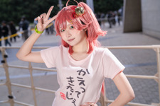 【コスプレ】Tシャツにショートパンツのゆる～い感じが良き、みこちレイヤーのおっとりした雰囲気に癒される【写真8枚】 画像