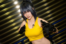 【コスプレ】『KOF』レオナのスタイリッシュなポージングに美くびれが映える【写真8枚】