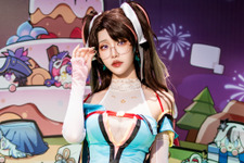 【コスプレ】『鳴潮』折枝の眼鏡美女っぷりがハンパない！どの角度からでも見惚れてしまう知的な姿にうっとり【写真6枚】 画像