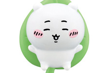 「ちいかわ」マスコット付き入浴剤「びっくらたまご」がガシャポン展開！葉っぱに乗ってぷかぷかする姿に癒される