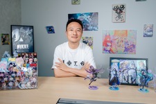 『勝利の女神：NIKKE』「クイーン002」は既に登場していた!?　“ニケ創造の謎”に迫る展覧会や地上コンテンツなどをリード・ルー氏に直撃【インタビュー】