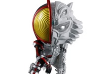 「仮面ライダー」にアート視点を取り入れ立体化！1回1,000円の高級ガシャポンが存在感抜群 画像