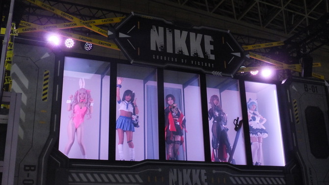 『勝利の女神：NIKKE』今回の「リアル10連ガチャ」で登場したニケは？ フォトセッションでは“夏衣装のロザンナ”と遭遇【TGS2024】