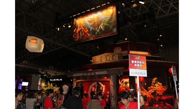 【TGS 2010】『モンスターハンターポータブル 3rd』に人だかり・・・3つのミッションが体験可