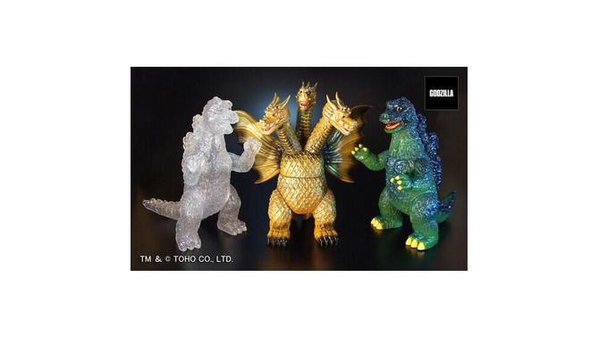 “第3次怪獣ブーム”の「ゴジラソフビ」が令和に復刻！キングギドラは3本それぞれの首と頭が可動し、表情豊かにポージング可能