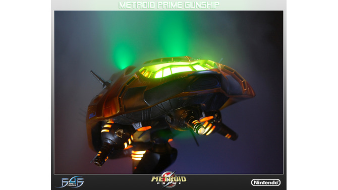 光る『メトロイド』の宇宙船が限定発売