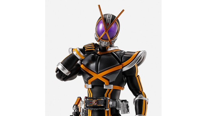 「仮面ライダー555」より、真骨彫製法「仮面ライダーカイザ」が2次予約受付実施！「カイザギア」各種の充実オプションで劇中再現
