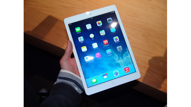 iPad AirのWhite/Silverモデル