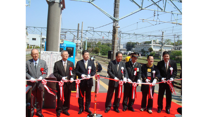 銚子電鉄で「桃太郎電鉄」ラッピング電車が出発進行！