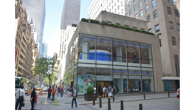 「Nintendo World Store」