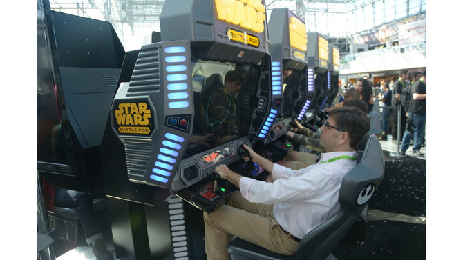 【レポート】『スター・ウォーズ：バトル ポッド』フラットスクリーンVer.をプレイ、ドーム型との違いとは