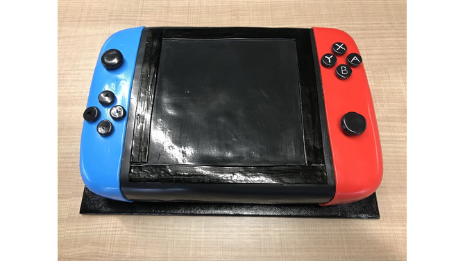 ちょっと可愛い？Nintendo Switchそっくりのケーキが公開！―スイッチ版『Rocket League』発売記念に