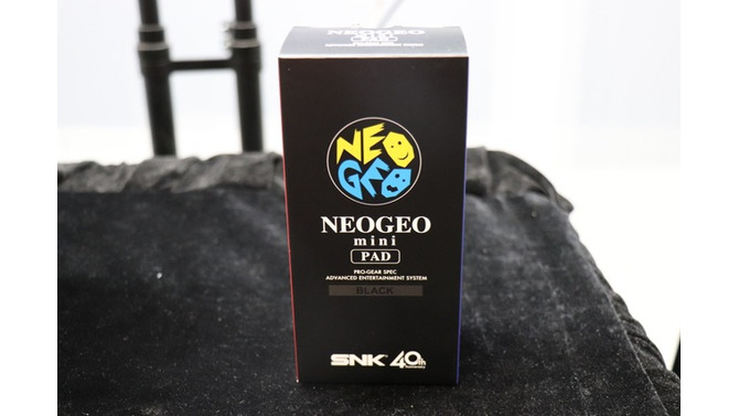 会場で「NEOGEO mini」を発見！気になるサイズや操作性をチェック【E3 2018】