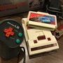 国内ではほとんど情報が無い海外版ファミコン「NES」の不思議な世界─ソフトの入れ方すら異なる“別物”っぷり！生粋のマニアがその魅力を語る