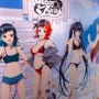 「あにまーれ」「ハニスト」らが水着姿で大集合！新宿で展開中のポップアップストア「ななしいんく ばけ～しょん！」フォトレポート