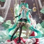 王冠をかぶったゴージャスな「初音ミク」フィギュアが、3月9日11時から予約開始！公式絵も手掛けるiXima先生のイラストを立体化