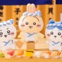 大注目「むちゃうま!!ちいかわ寿司」が開催！さしみ醤油やぬいぐるみなど、キュートなグッズが盛りだくさん