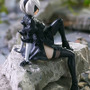 美しい座りポーズで魅せる脚…！「NieR:Automata Ver1.1a」より「2B」のぬーどるストッパーフィギュアが9月中旬よりプライズで順次展開