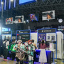 【コスプレ】NIKKEや鳴潮、ストリートファイターまで人気ゲームキャラが目白押し！「TGS2024」美女レイヤーまとめ【写真59枚】