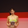 【TGS 2012】スパロボ×美少女アイドルの水着＝最強タッグ！｢スーパーロボット大戦Card Chronicle｣紹介ステージ