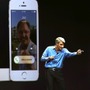 iOS 8を解説するクレイグ・フェデリギ（ソフトウェアエンジニアリング担当上級副社長）　(c) Getty Images