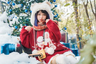 【コスプレ】サンタクロースはもう来ましたか？美女コスプレイヤーがクリスマス衣装でプレゼントをお届け【写真40枚】 画像