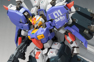 「Sガンダム ブースター・ユニット装着型」が新たな彩色仕様で立体化！重厚感満載のブースター・ユニット4基を装着した“Bst型”を再現 画像