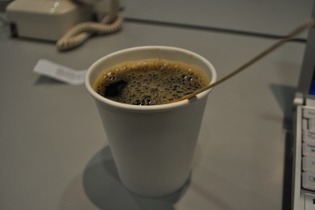 【GDC2010】ランチレポート Vol.5 プレスルームはコーヒー飲み放題! 画像