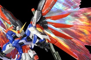 RGガンプラ「ストフリ」「デスティニー」がチタニウムフィニッシュVer.で再販！天空の翼、光の翼と共に3月29日11時から予約開始 画像