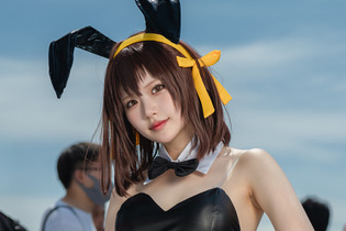 【コスプレ】美脚が映えるバニー衣装ハルヒがハマりすぎ！自由奔放なポーズと勝気な表情も似合いすぎな注目美少女レイヤー・緑埜【写真10枚】 画像